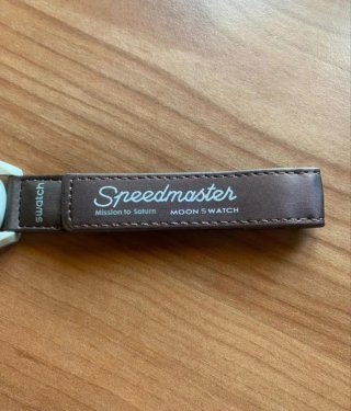 Swatch x Omega Misión a Saturno Bioceramic