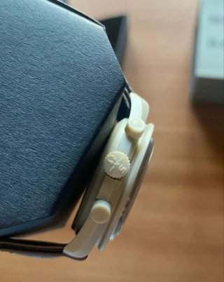 Swatch x Omega Misión a Saturno Bioceramic