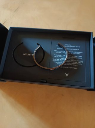 Pulsera  brazalete Cupra Negra Nueva
