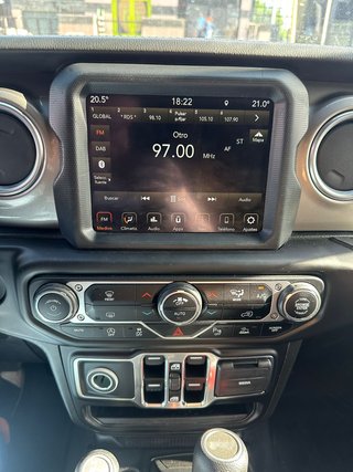 Jeep Wrangler 4p 2.0T GME Sahara 8ATX E6D