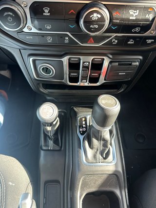 Jeep Wrangler 4p 2.0T GME Sahara 8ATX E6D