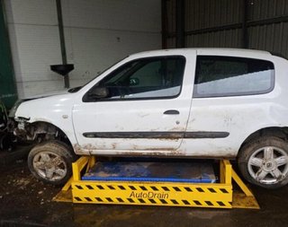 Tapa motor renault 8200252409 clio ii fase 381080