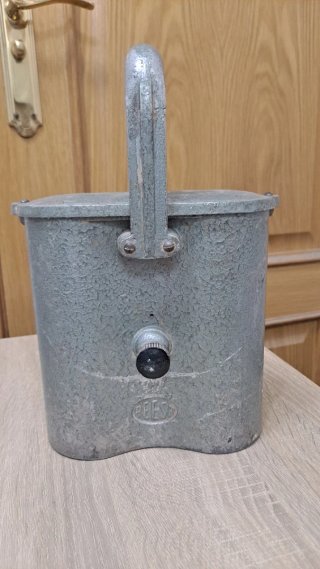 Antiguo farol ferroviario años 50