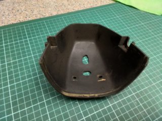 Carcasa Faro Mobyllette Inferior