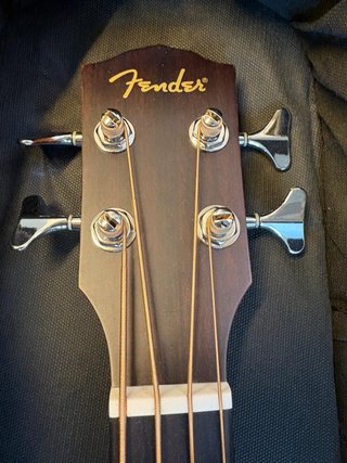 Bajo Acústico Fender