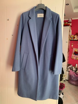Cappotto Stradivarius Celeste Sotto Ginocchio
