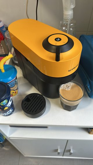 Cafetera Nespresso Poco Uso