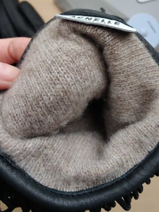 Guantes de piel con flecos y forro de lana