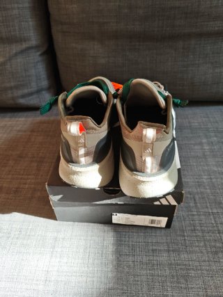 Adidas Ultraboost 5 TR