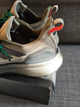 Adidas Ultraboost 5 TR