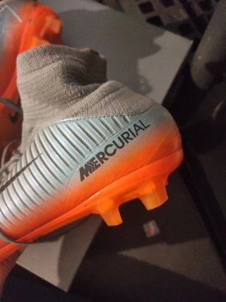Botas de fútbol Nike Talla 42