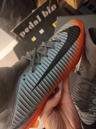 Botas de fútbol Nike Talla 42