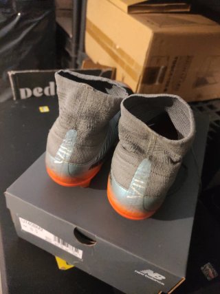 Botas de fútbol Nike Talla 42