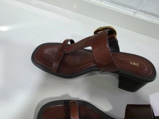 Sandalias Zara Marrón Hebilla Dorada