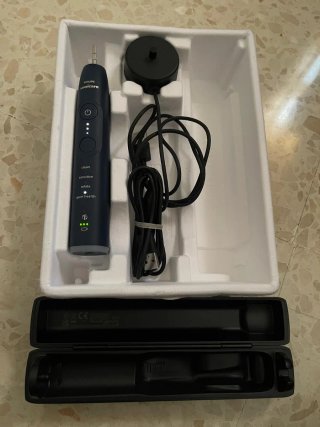 Cepillo de dientes Philips Sonicare 7100 Negro