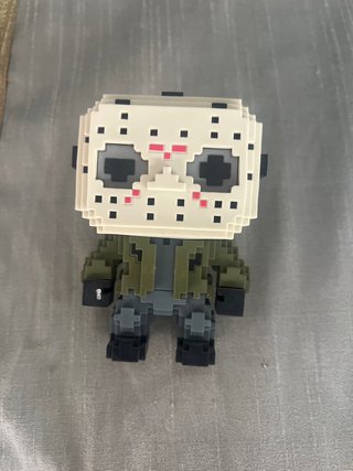 Funko Pop Jason Voorhees Pixelado con caja