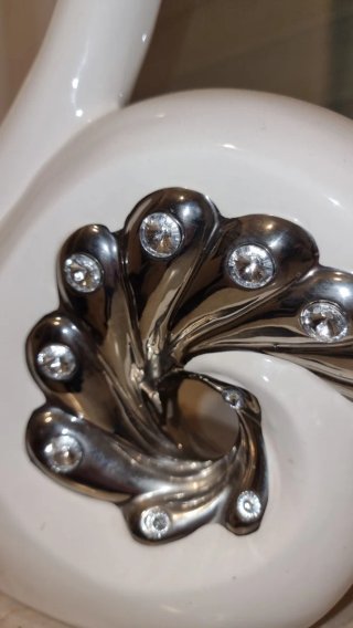 Elegante Cigno Ceramica Cristalli