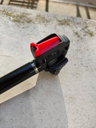 Tija RockShox Reverb AXS 30.9mm