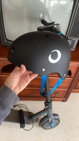 Patinete Eléctrico Brigmton + Casco