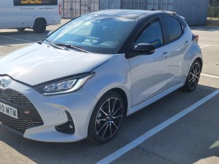 Toyota Yaris 130H GR SPORT PLUS