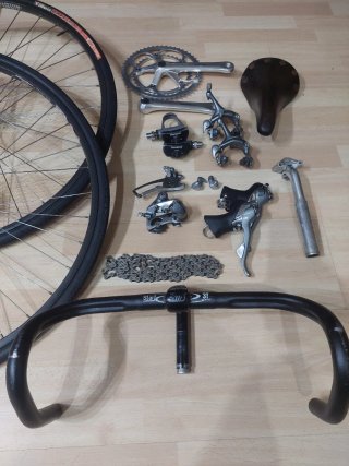 Grupo Shimano 600 STI + Ruedas
