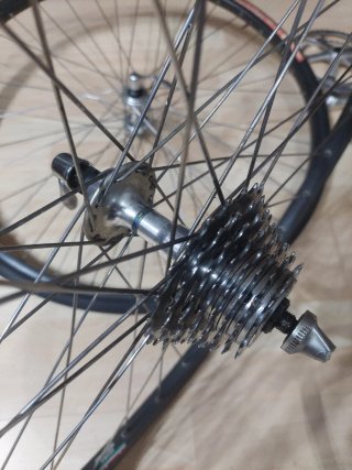 Grupo Shimano 600 STI + Ruedas