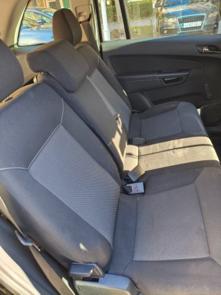 Opel Zafira 2010