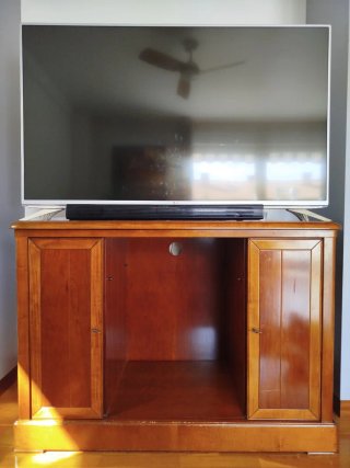 Mueble de salón de madera antiguo