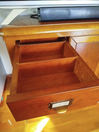 Mueble de salón de madera antiguo