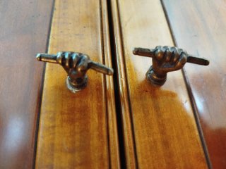 Mueble de salón de madera antiguo