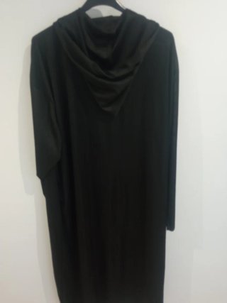 Caftán negro unixex
