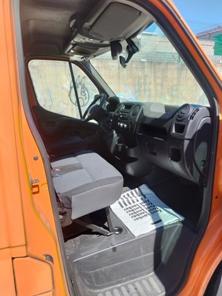 se vende Renault Master 2015