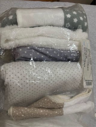 Pack edredón estrellas gris y blanco