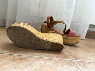Sandalias cuña rosa y marrón T39