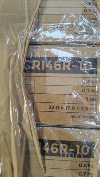 Perchas, Juego de 10, con 2 pinzas anticorrosivas para faldas y pantalones
