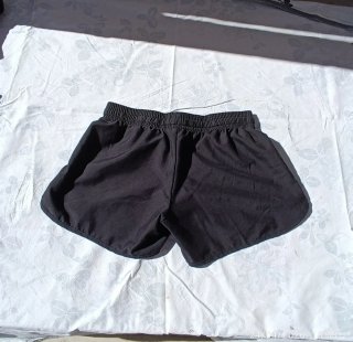 Pantaloncini neri bambina 6-8 anni