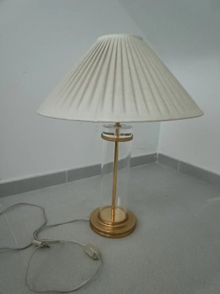 Lámpara de mesa estilo japonés dorada