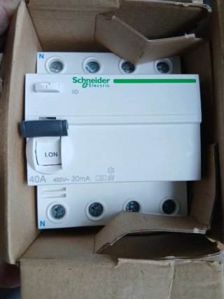 Interruptor Diferencial Schneider A9R61440