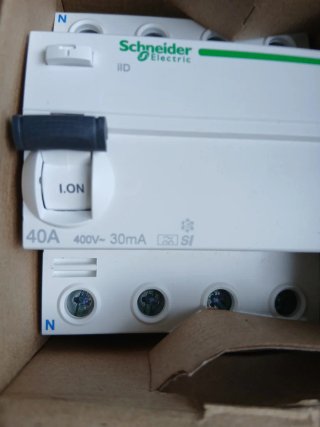 Interruptor Diferencial Schneider A9R61440