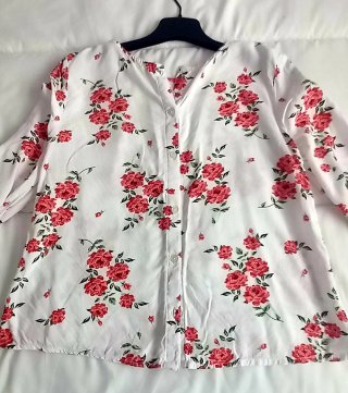 Blusa estampada flores