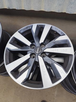 4 Llantas Nissan Micra 17