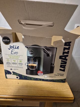 Cafetera Lavazza Joli Evo Cápsulas Nueva