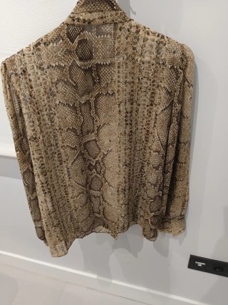 Camisa H&M Gasa Estampado Serpiente