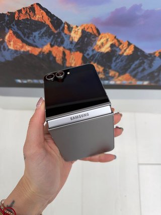 Samsung Z flip6 256gb como nuevo