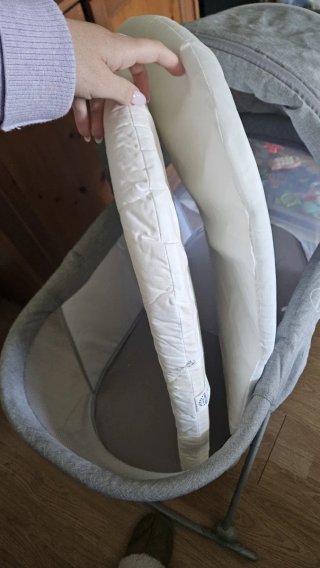 Cuna Moisés Gris con Capota