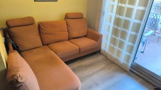 Sofá chaise lounged de tres plazas