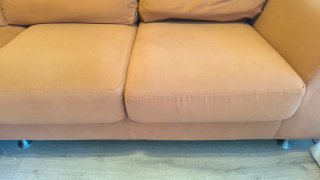 Sofá chaise lounged de tres plazas