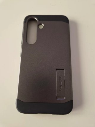 Funda Spigen Tough Armor Galaxy S25