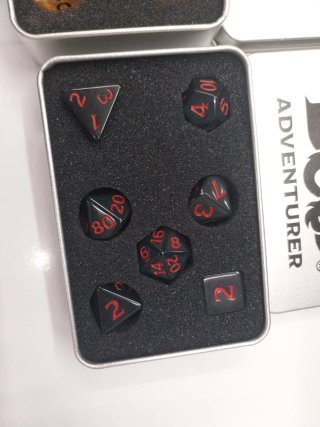 Juego de dados D&D Adventurer