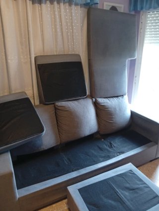 Sofá chaiselongue gris tela